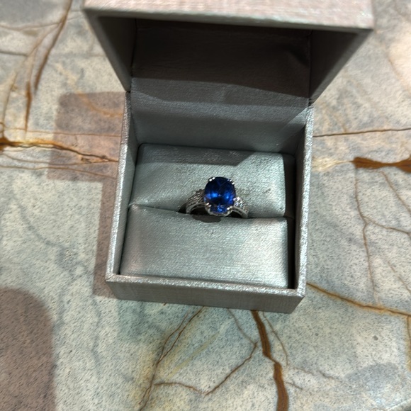 Sapphire ring - Picture 2 of 6